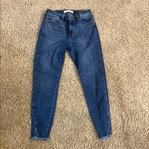 KanCan Dark Blue Skinny Jeans. Size 5/26.